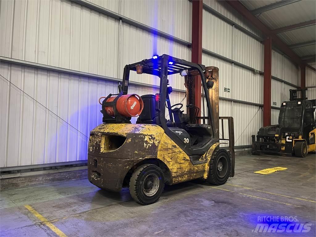 Komatsu FG30T-17 Propan trucker