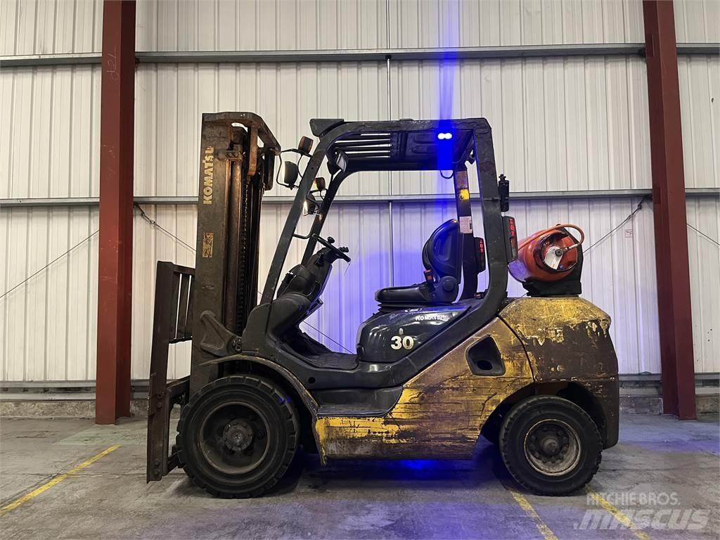 Komatsu FG30T-17 Propan trucker