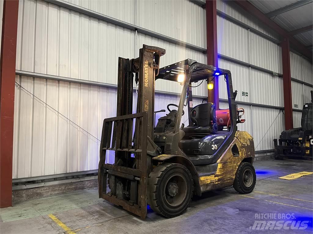 Komatsu FG30T-17 Propan trucker