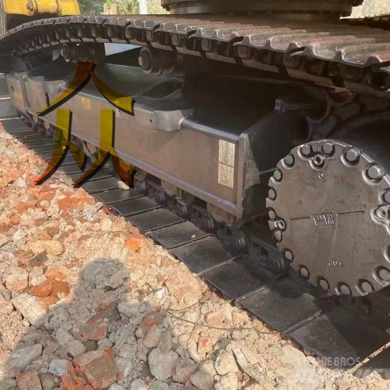 Komatsu PC 200 Beltegraver