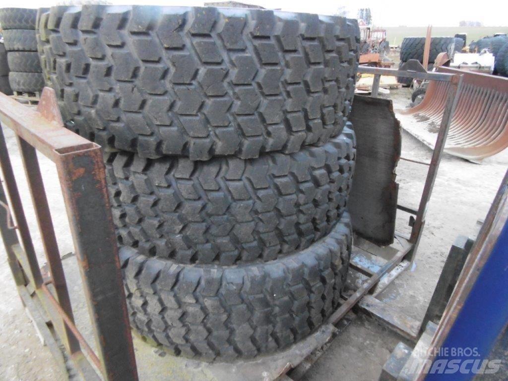 Nokian 20,5x25 Dekk, hjul og felger