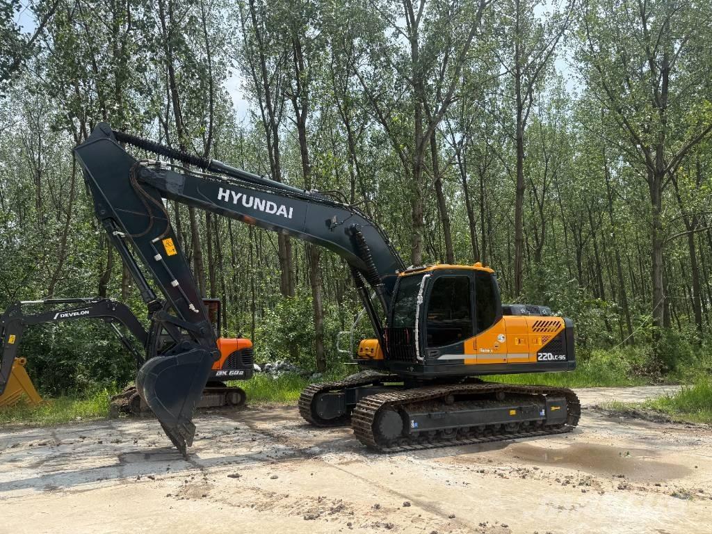 Hyundai R220LC-9S Beltegraver