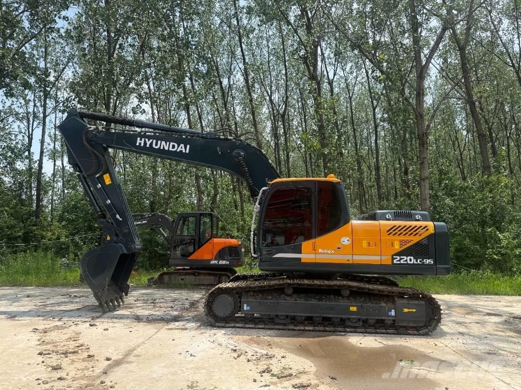 Hyundai R220LC-9S Beltegraver