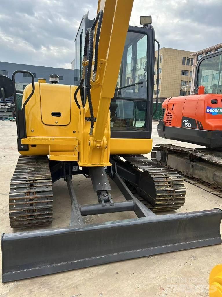 Komatsu PC 56 Minigravere <7t