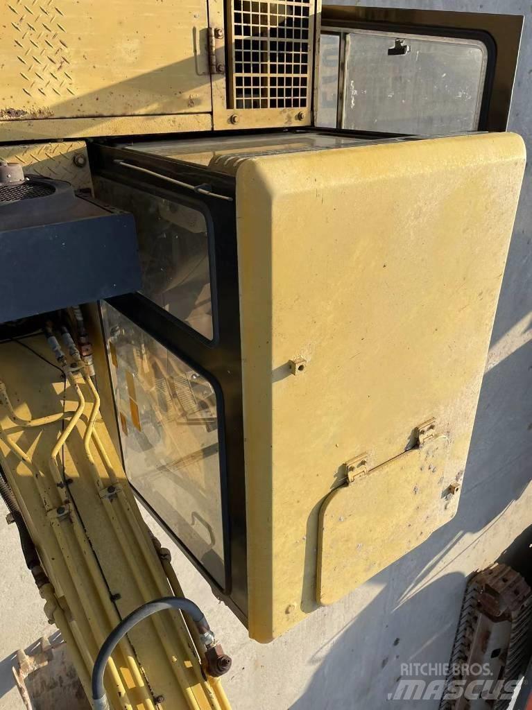 CAT E 70 B Beltegraver