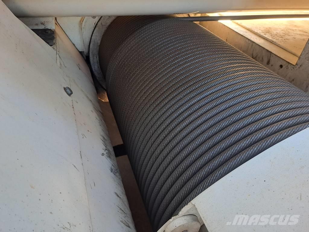 Spierings SK599AT5 Selvreisende tårnkran