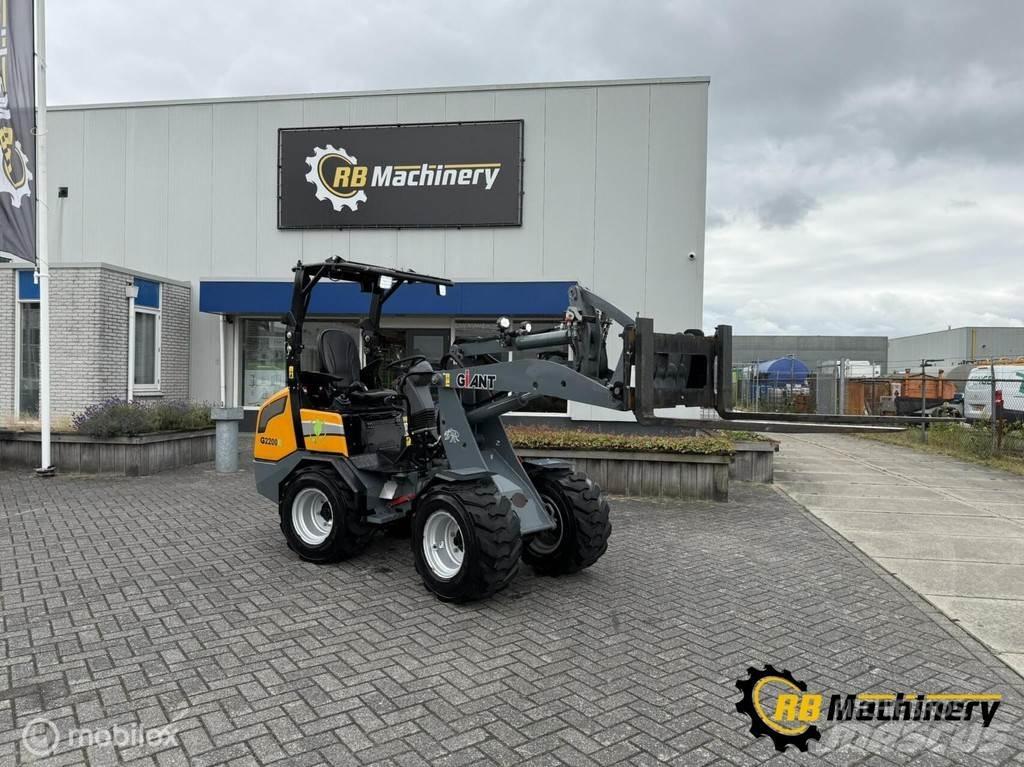GiANT G2200E Hjullastere