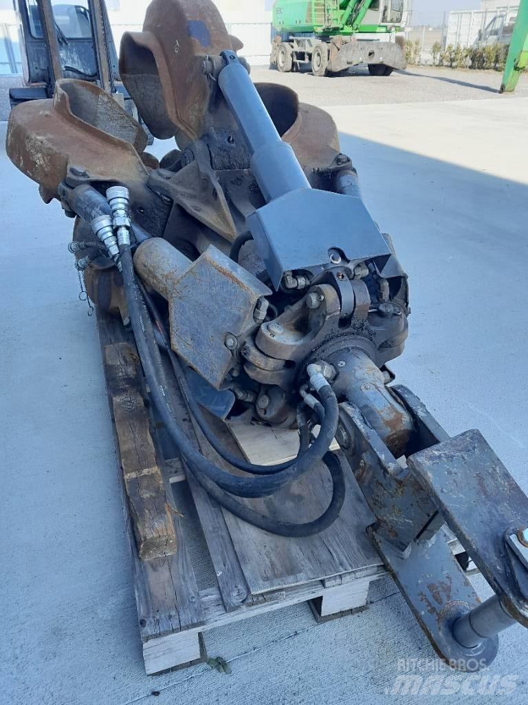 Sennebogen 830 Gravemaskiner for avfallshåndtering