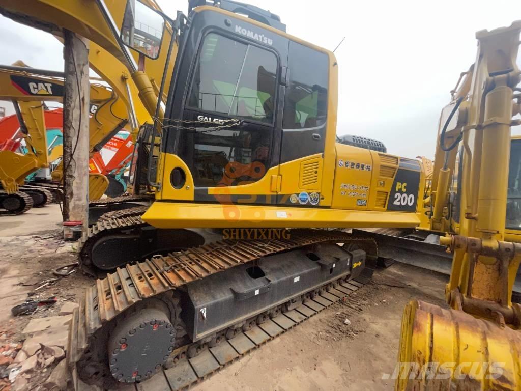 Komatsu PC 200-8 Beltegraver