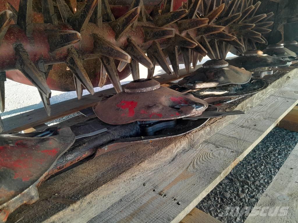 Lely 320 FC Slåmaskiner