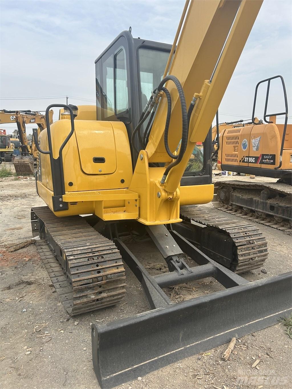 Komatsu PC 56 Minigravere <7t