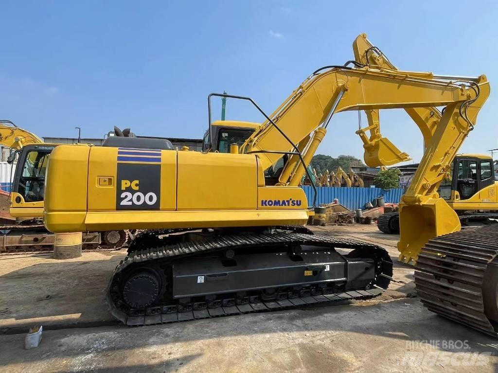 Komatsu PC 200-7 Beltegraver