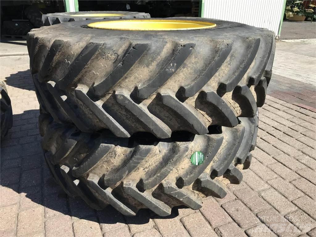 BKT 650/85R42 Dekk, hjul og felger