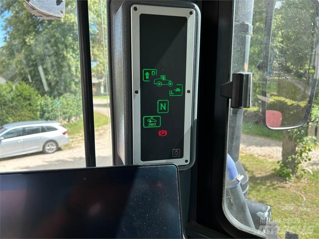 Kirovets K 743 Traktorer