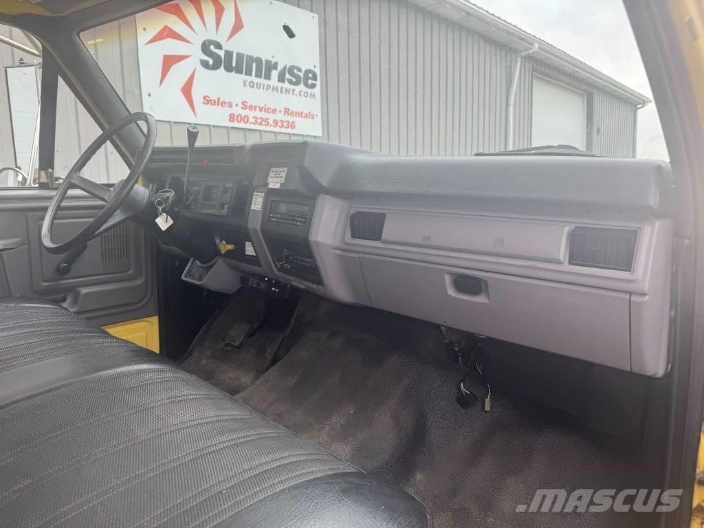 Ford F 700 Planbiler