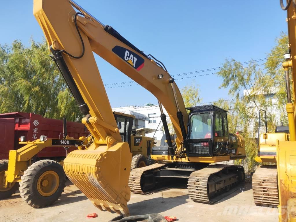 CAT 330D Beltegraver