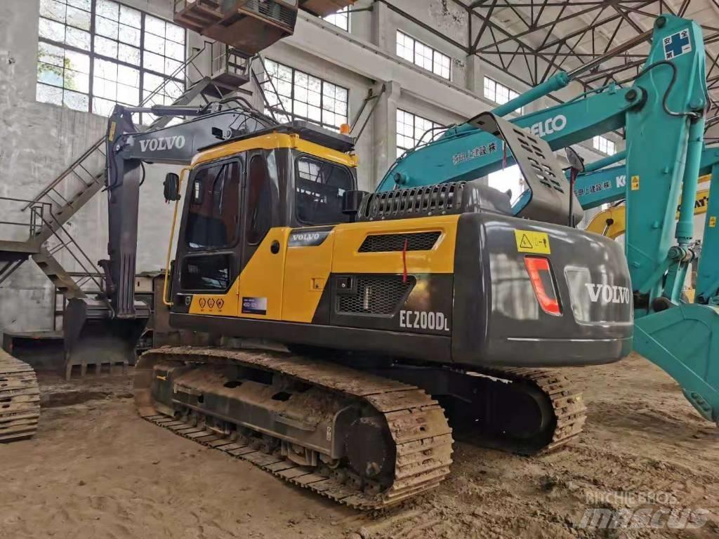 Volvo EC200D Beltegraver