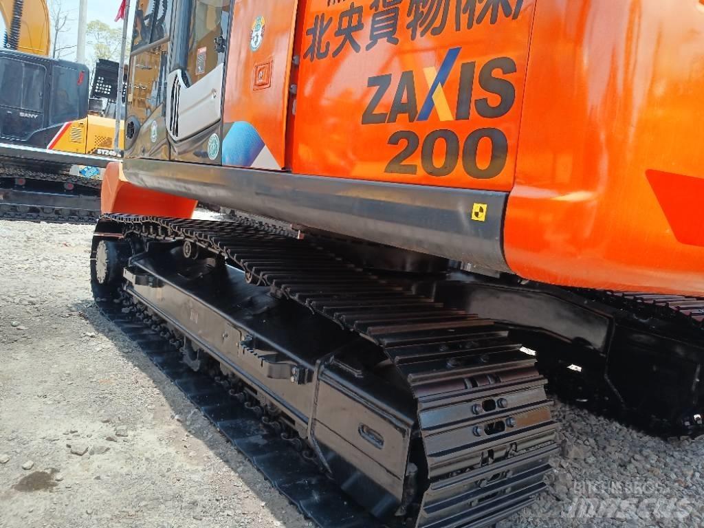 Hitachi ZX 200 Beltegraver