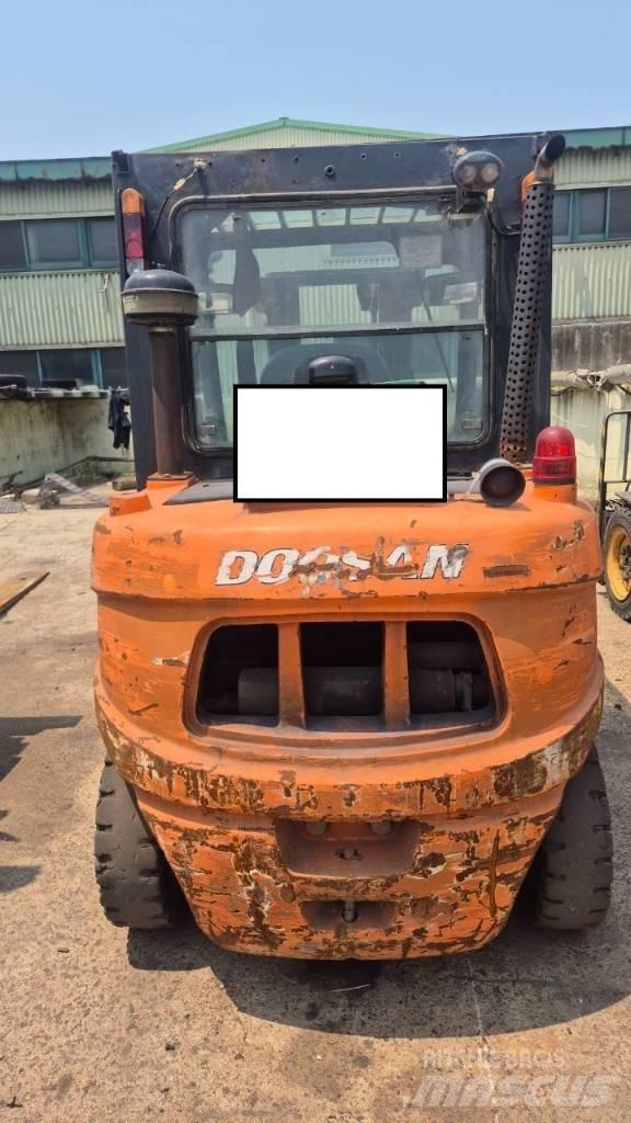Doosan D 35 C-5 Elektriske trucker