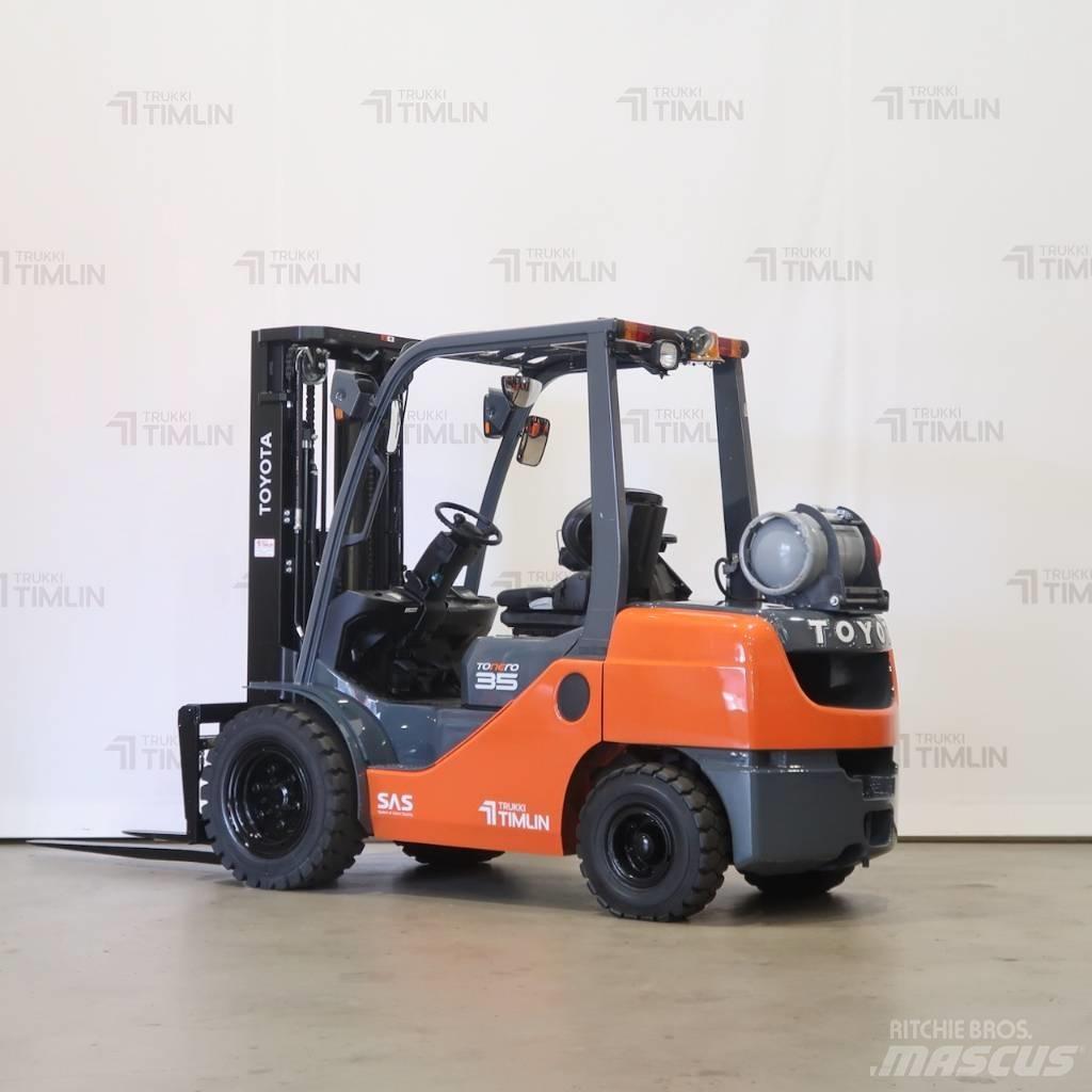 Toyota 02-8FGJF35 Propan trucker