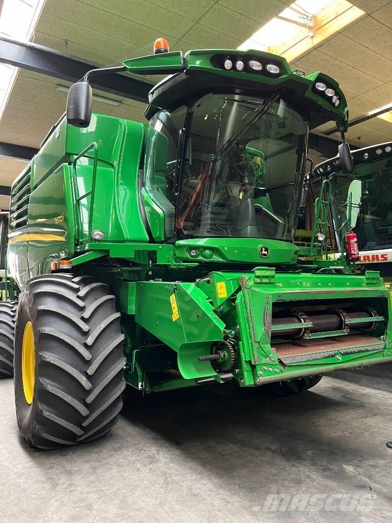 John Deere T670 Skurtreskere