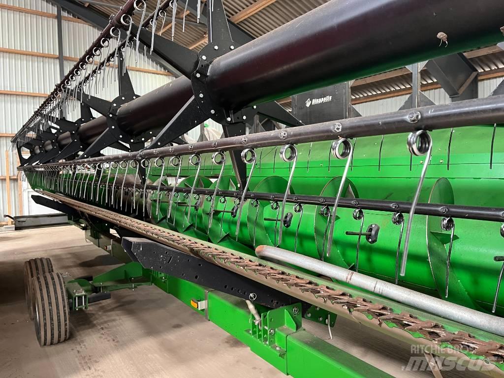 John Deere T670 Skurtreskere