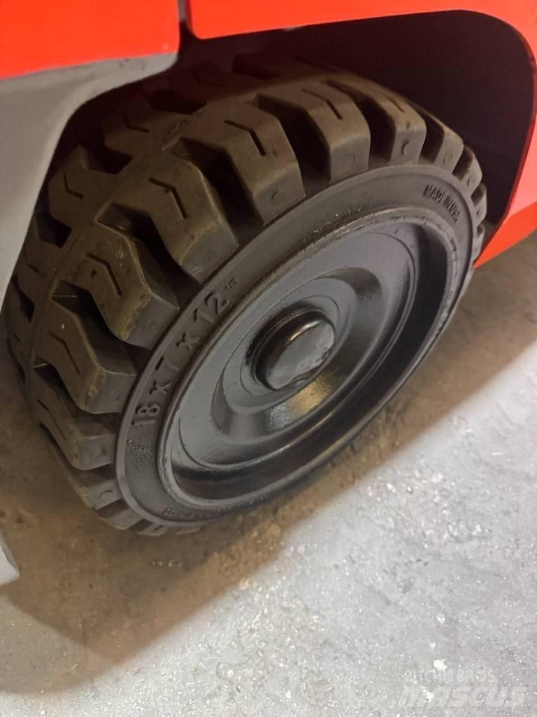Toyota 8 FGC 35 U Gaffeltrucker - Annet