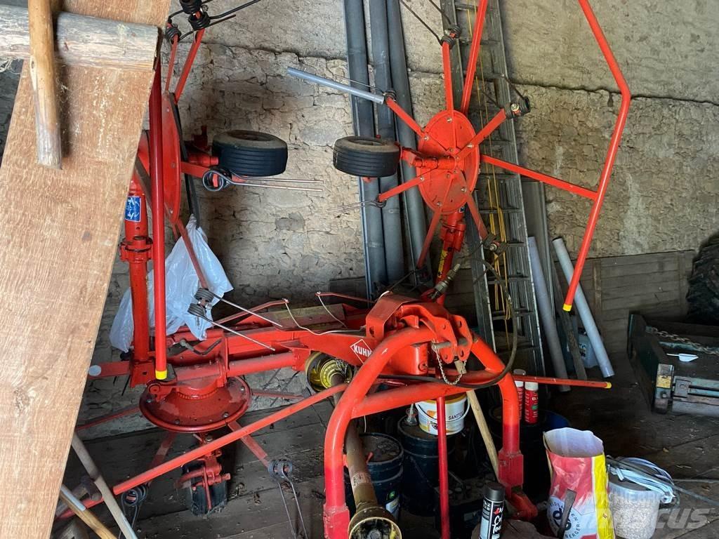 Kuhn GF 5001 MH Raker og høyvendere