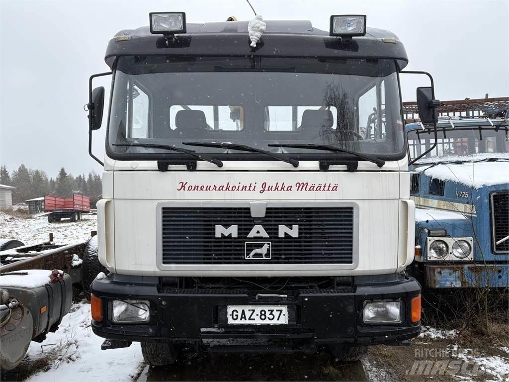 MAN 4*4 Kranbil