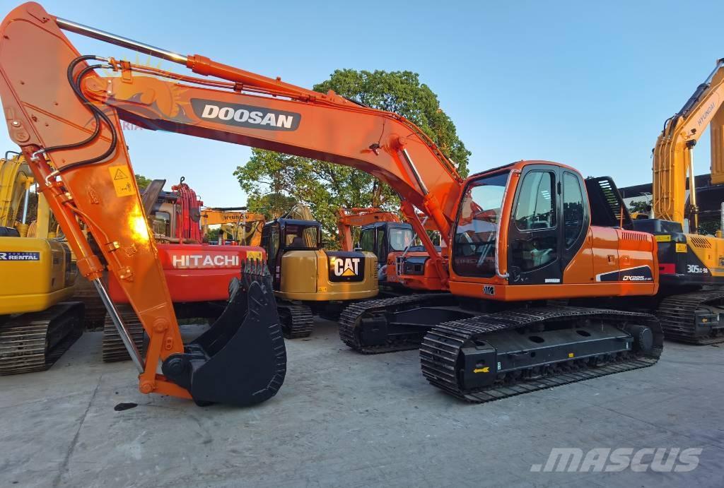 Doosan DX 225 LC Beltegraver