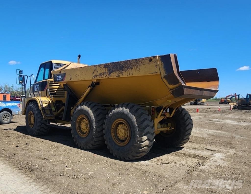 CAT 725 Rammestyrte Dumpere