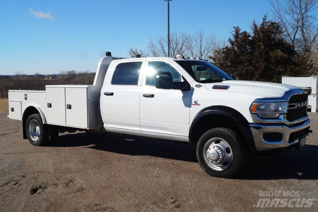 RAM 5500 TRADESMAN Pickup/planbiler