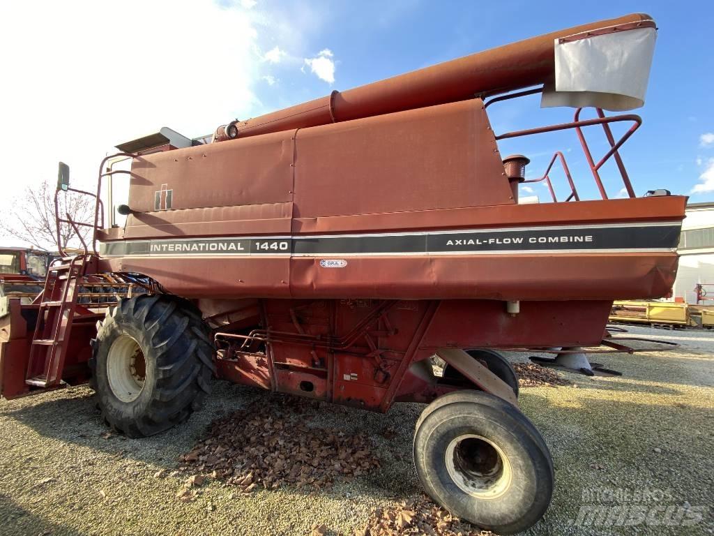Case IH 1440 Skurtreskere