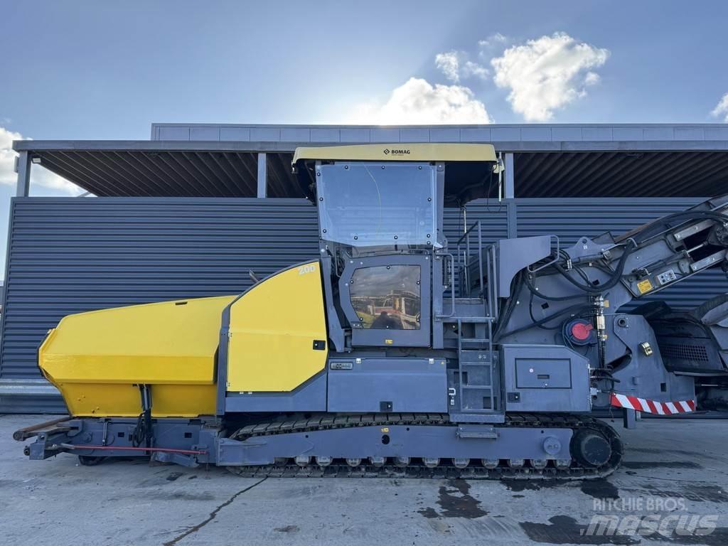 Bomag BMF 2500 S Asfaltutleggere