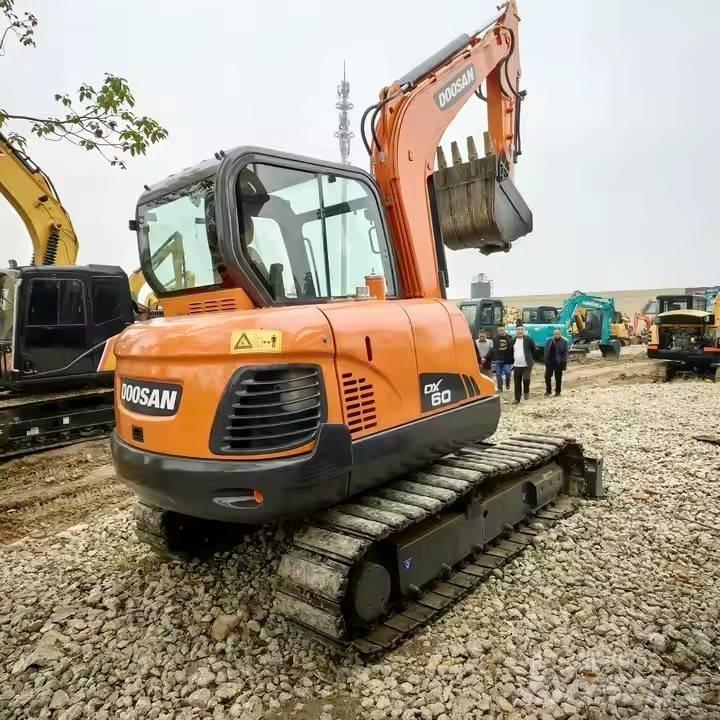 Doosan DX 60 Beltegraver
