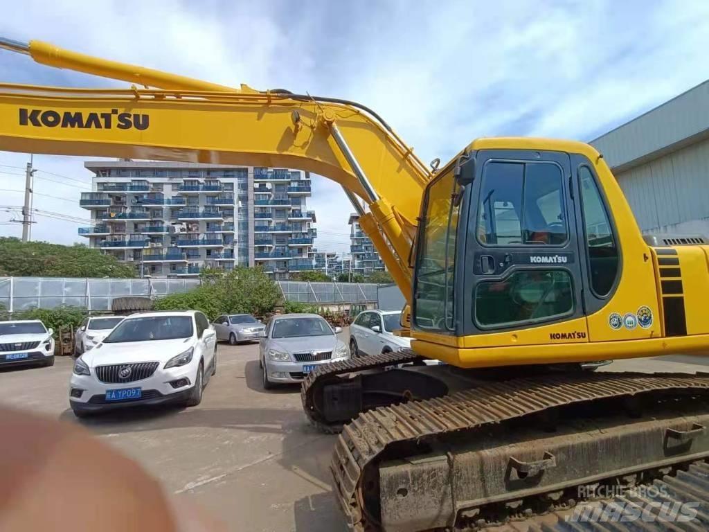 Komatsu PC 220-6 Beltegraver