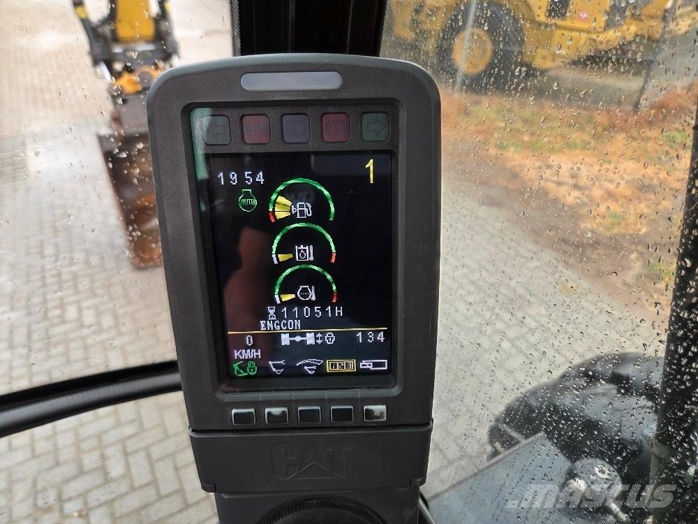 CAT M313D Hjulgravere