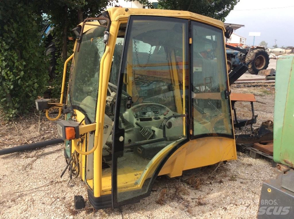 Komatsu W93r Førerhus og Interiør