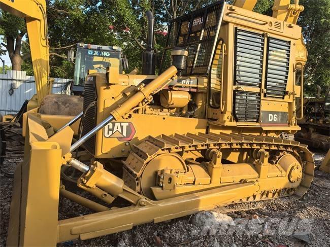 CAT D 6 D Dozere Beltegående
