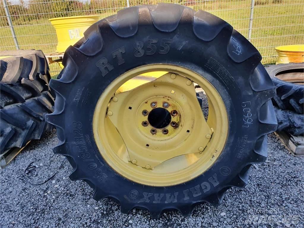 BKT 380/85R28 x2 Dekk, hjul og felger