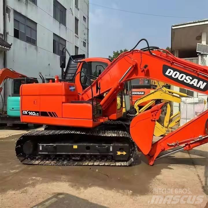 Doosan DX140LC Beltegraver