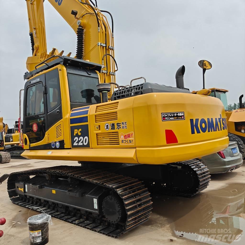 Komatsu 220-8MO Beltegraver