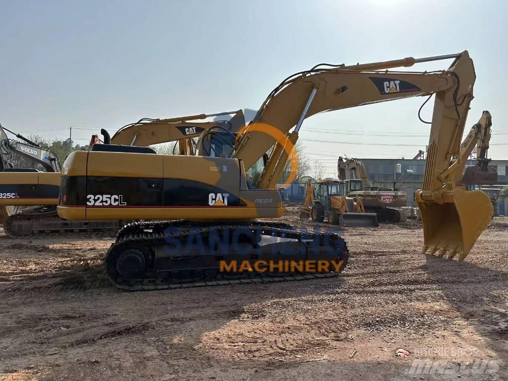 CAT 325 CL Beltegraver