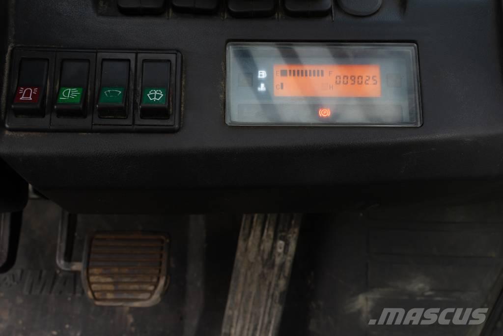 Manitou MI 25 D Diesel Trucker