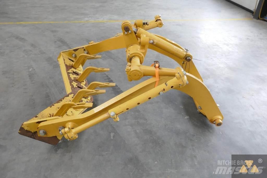 CAT 140M Scarifier Andre komponenter