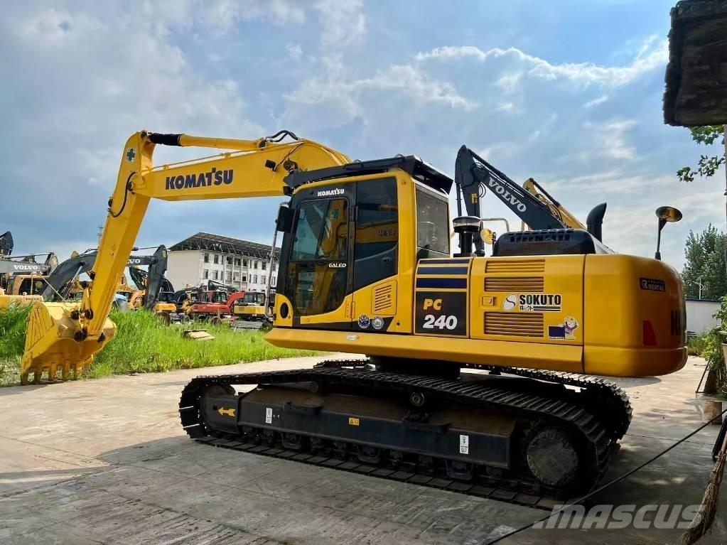 Komatsu PC 240 Beltegraver