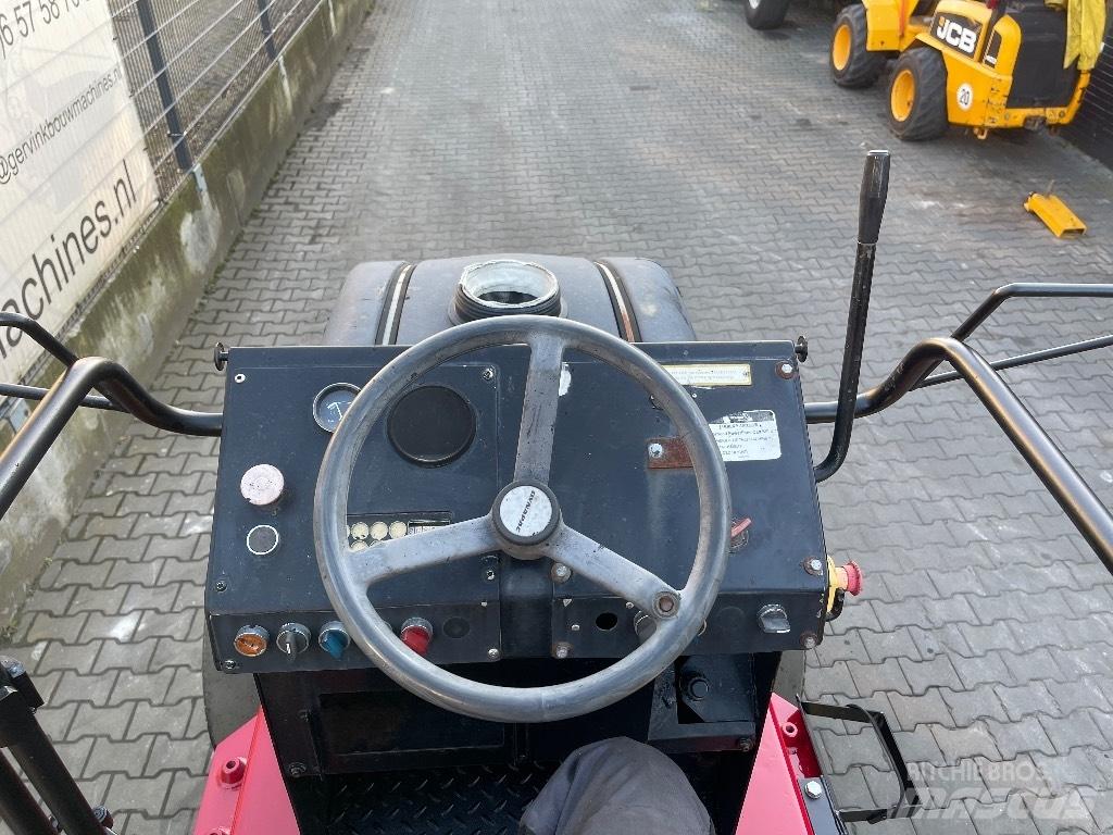 Dynapack CP 142 Gummihjulsvalser