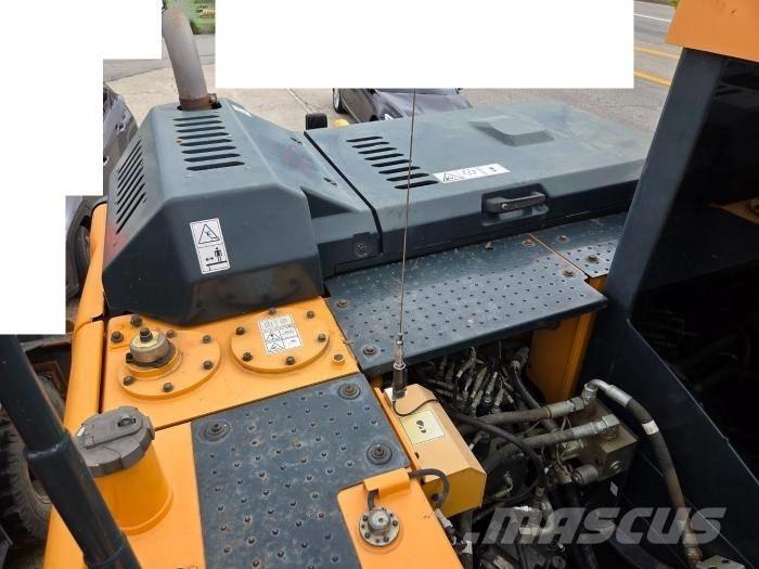 Hyundai HW 145 Hjulgravere