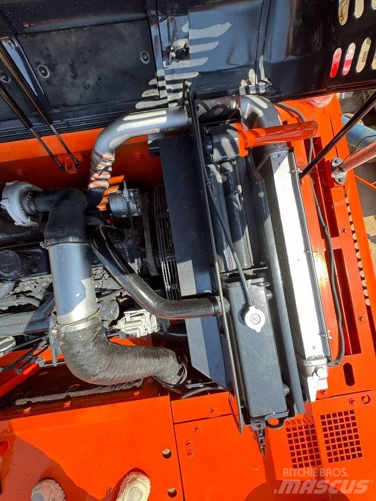 Doosan DX 300 LC Beltegraver