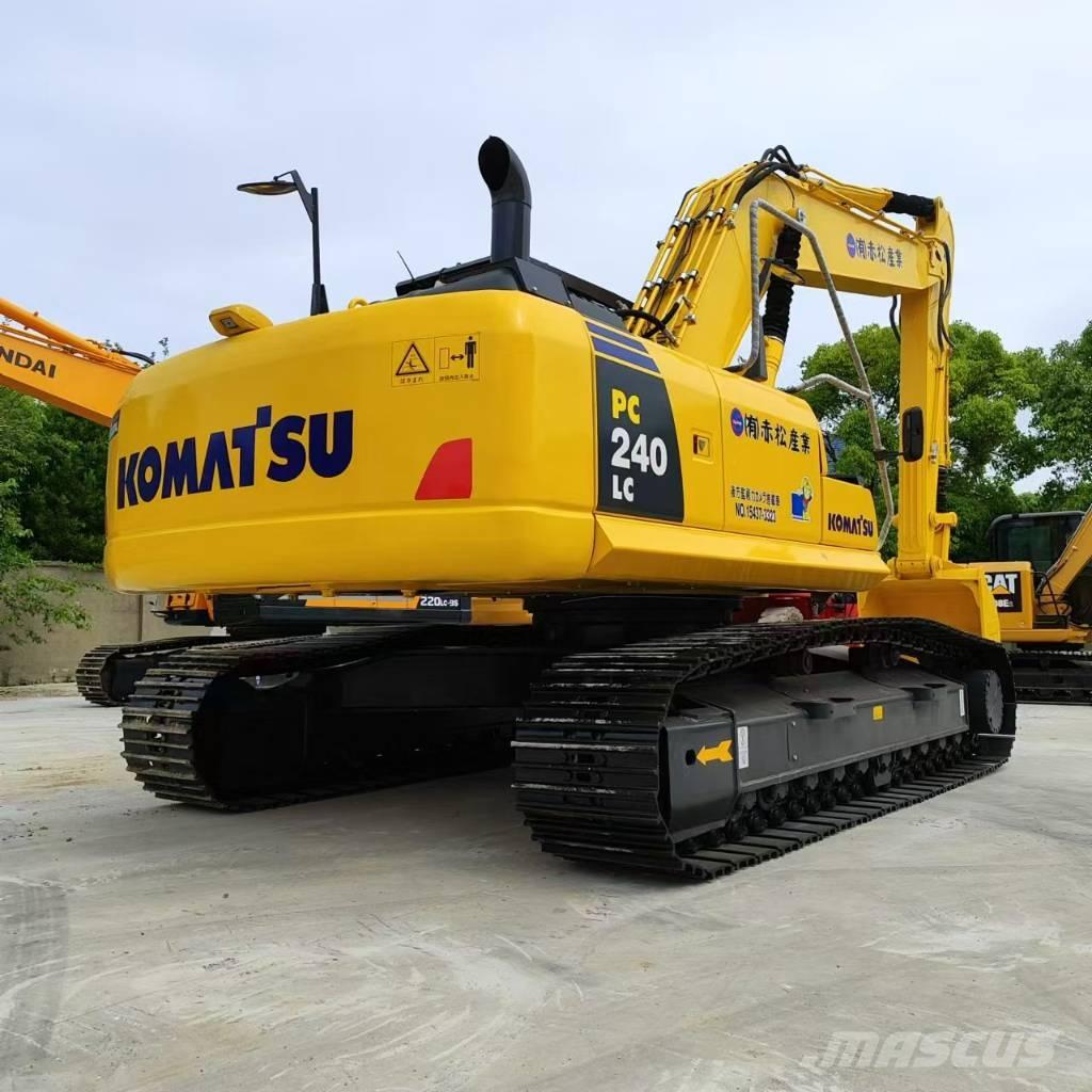 Komatsu PC 240 LC-8 Beltegraver